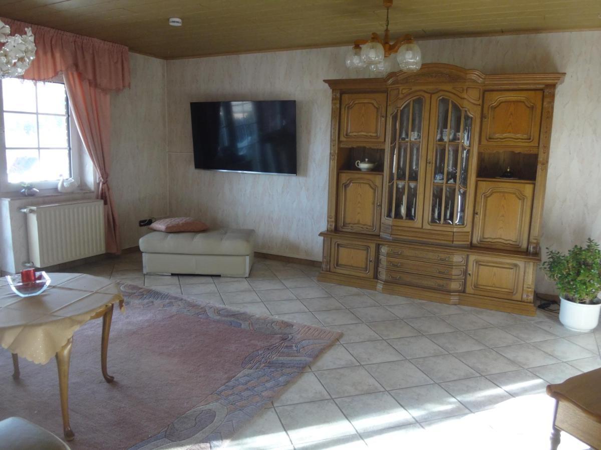 Апартаменты Haus Eifelinchen Шляйден Экстерьер фото